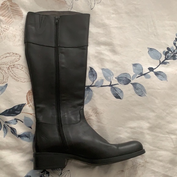 Leather Boots. - Picture 2 of 3